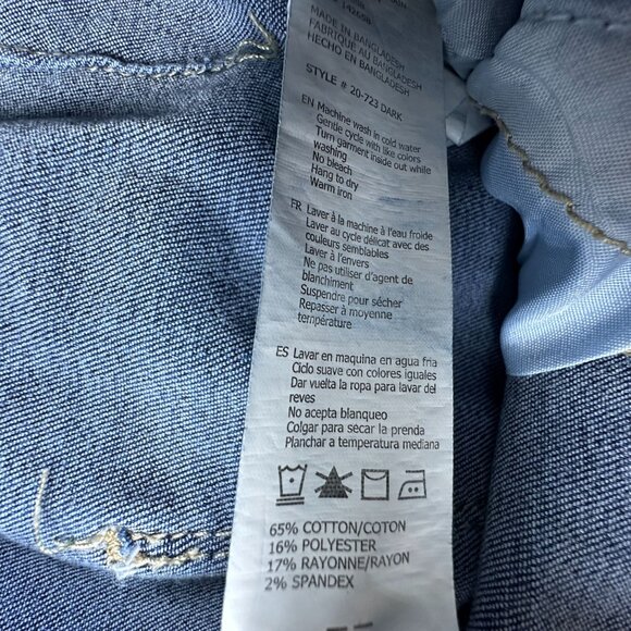 Refuge Denim RIO Push-Up Shorts Womens Size 13 Mid Rise Stretch Dark Wash Blue - Picture 4 of 9